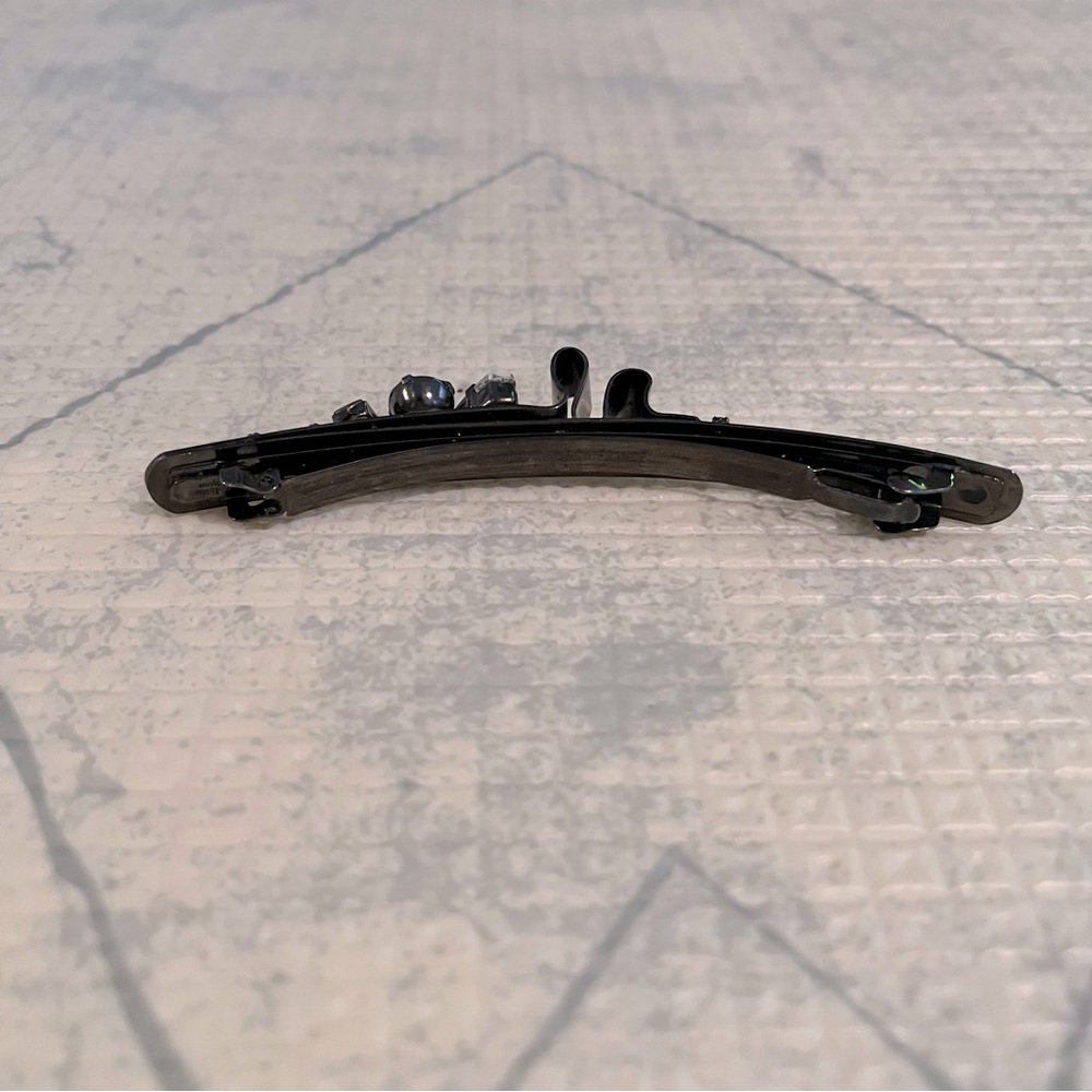 Colette Malouf Metallic Crystal Wavy Barrette - Picture 3 of 3